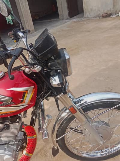 Honda CG 125 2025