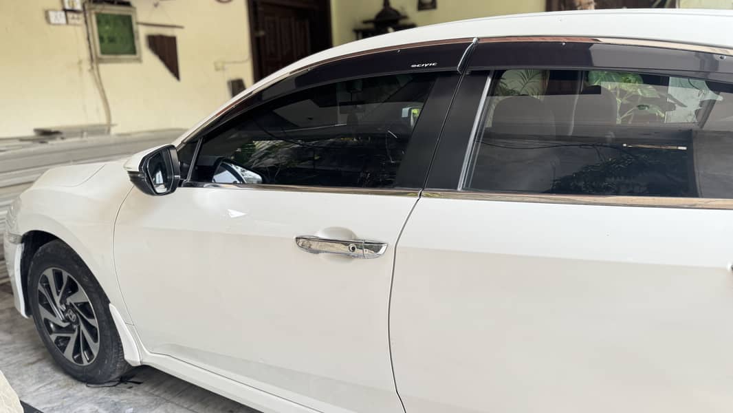 civic 2017 model 8