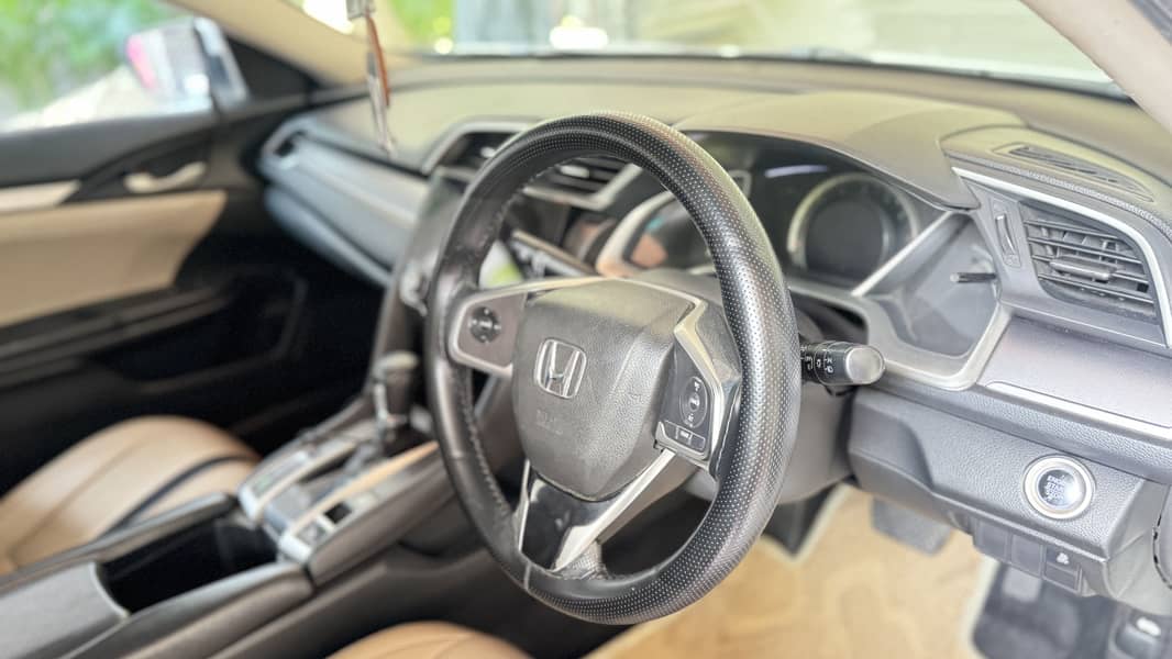 civic 2017 model 10