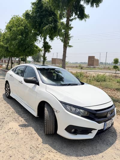 Honda Civic X 2018 Sunroof
