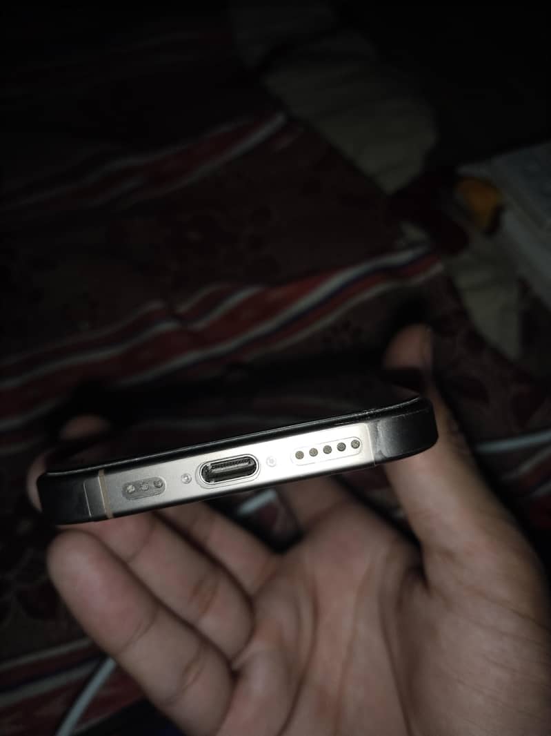 iPhone 16Pro JV 3