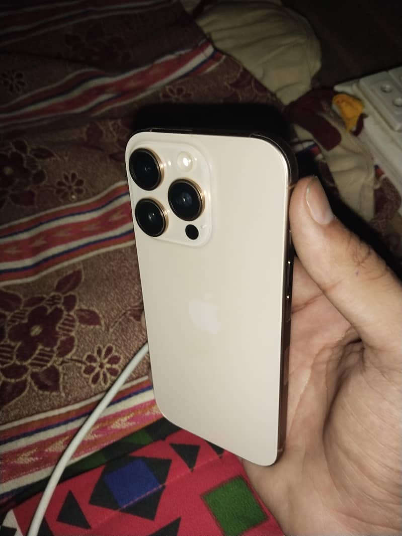 iPhone 16Pro JV 5