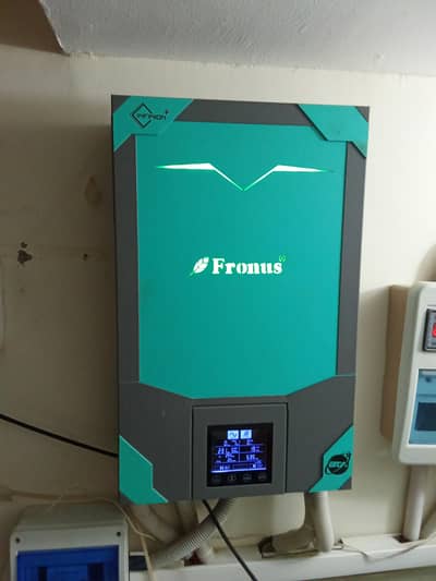 Fronus Infineon plus 6kw hybrid inverter used 5 yearsm