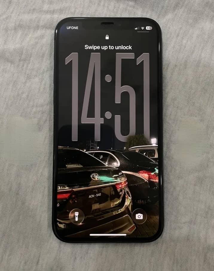 Apple iPhone 12 1