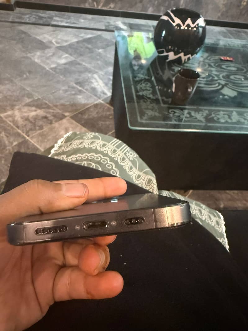 iPhone 13 Pro 2