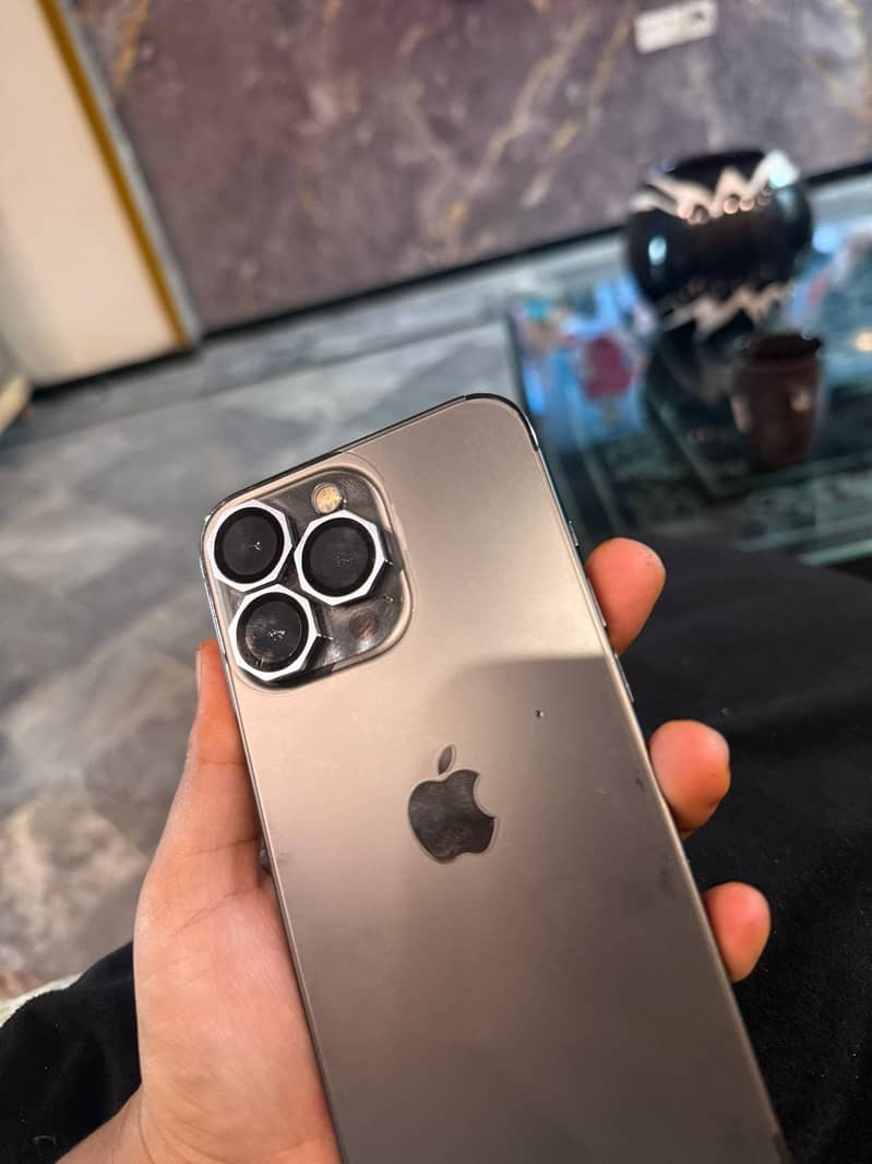 iPhone 13 Pro 3