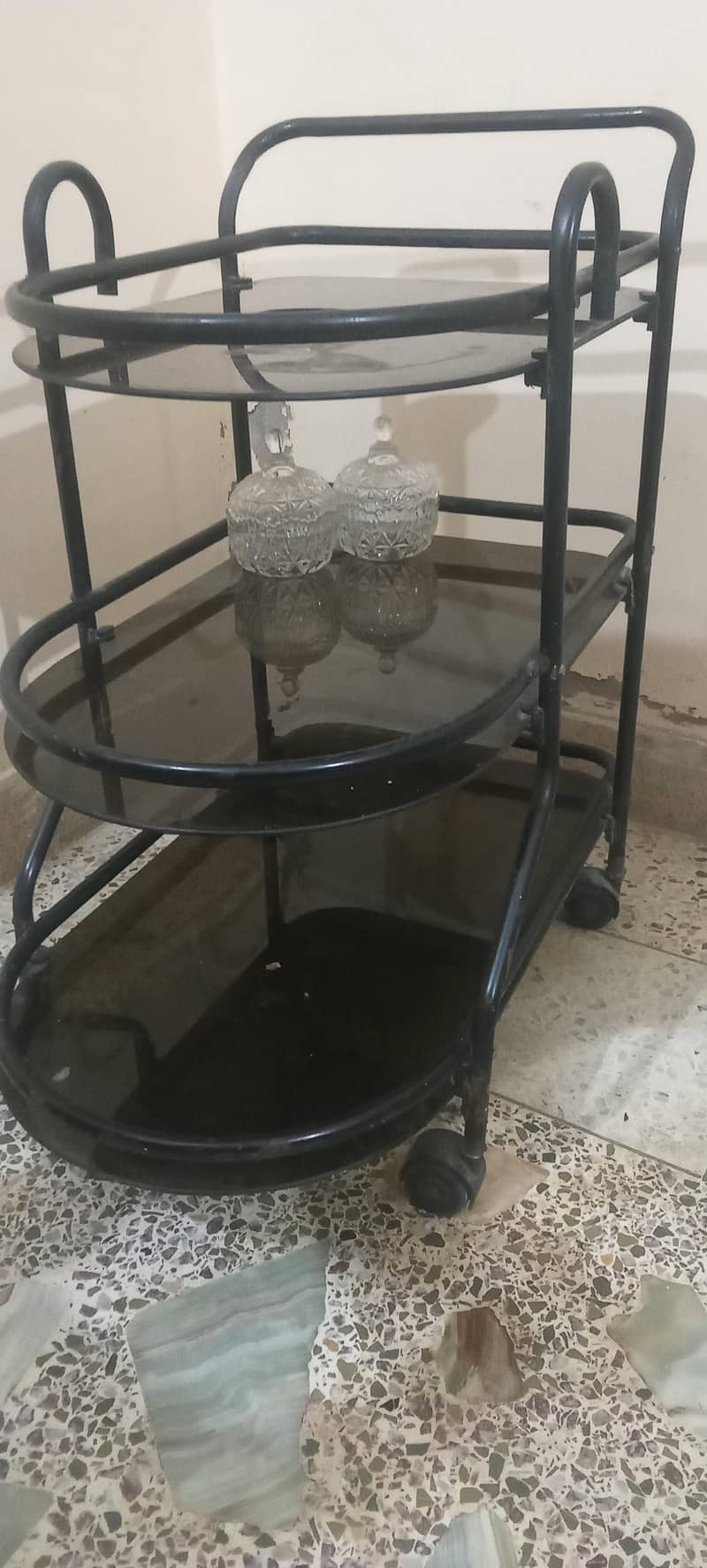 tea trolly 0