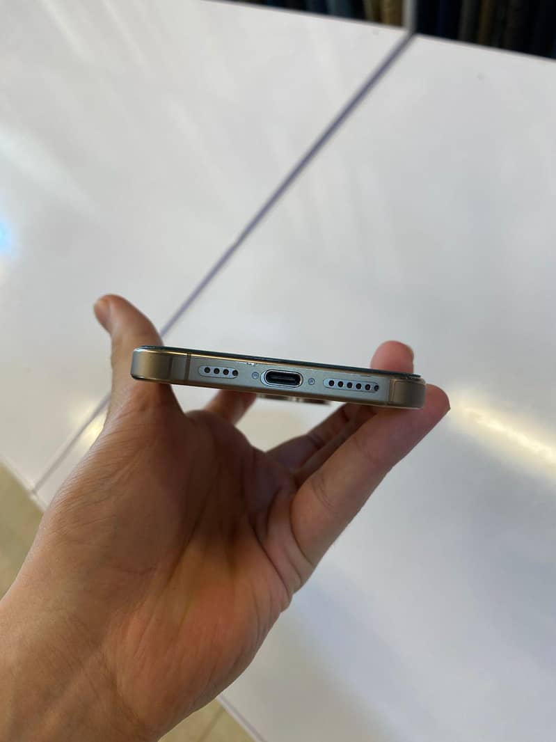 Iphone 16 Pro Max 7