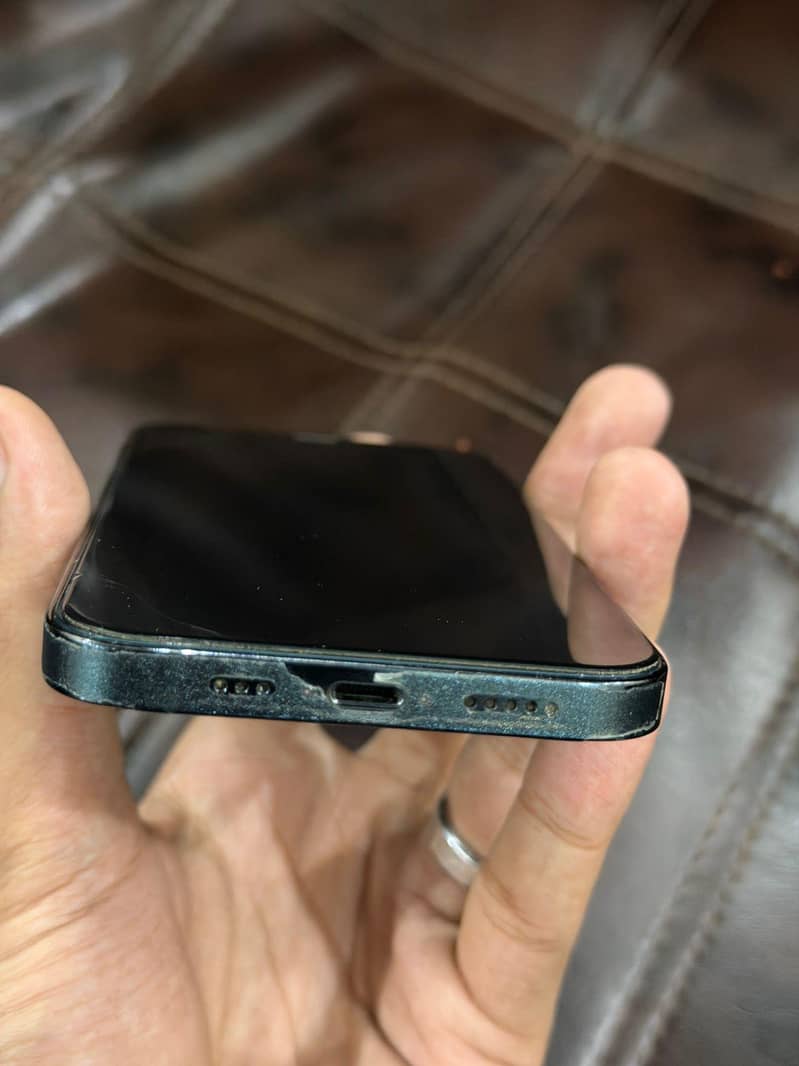 iphone 12 pro 4