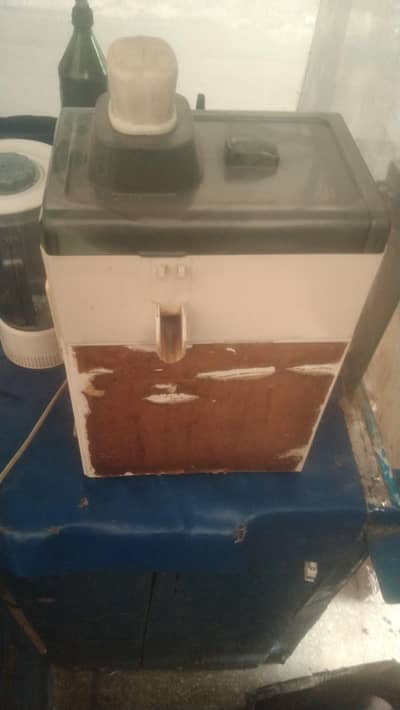 juicer machine and counter for sale