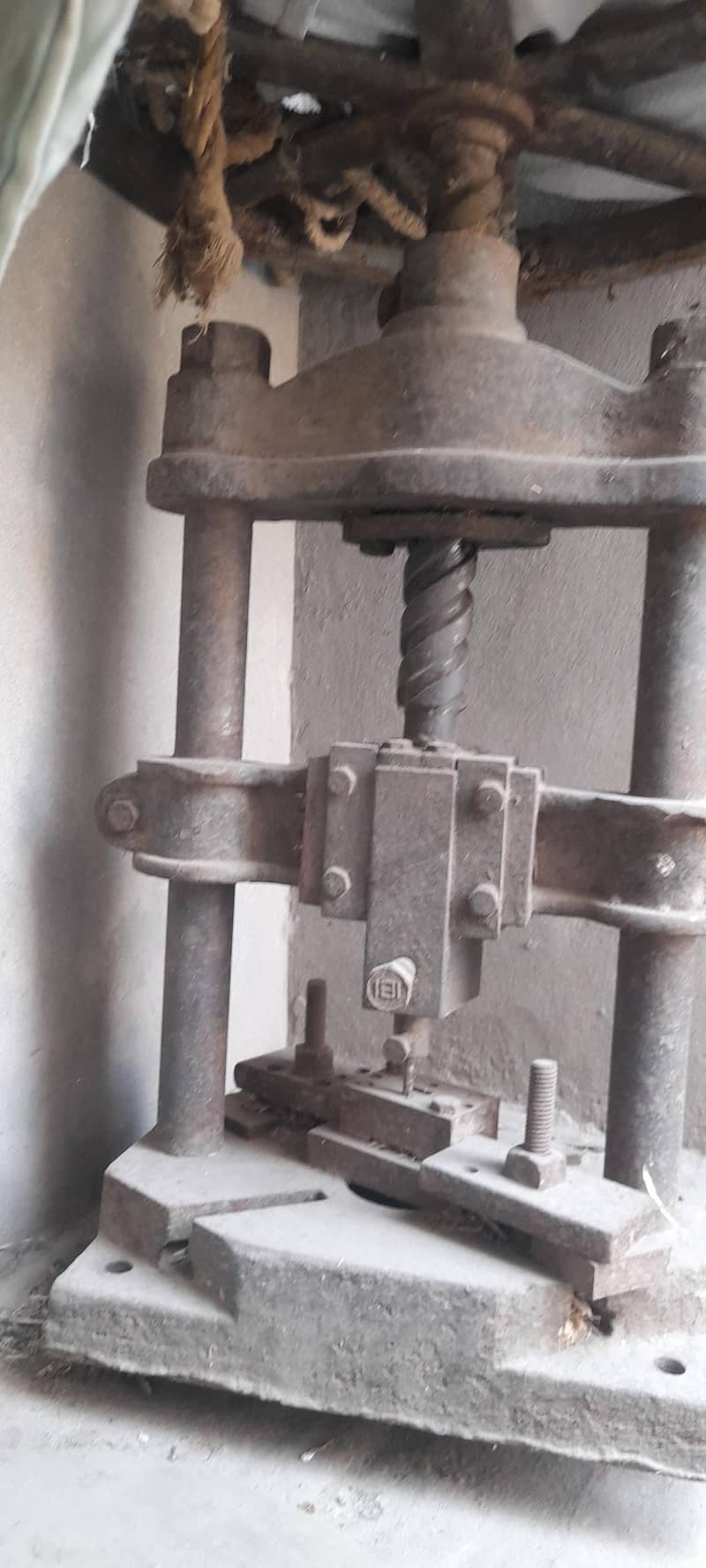 cutting press 2