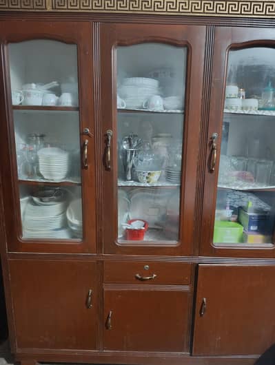 Dressing table and Devider