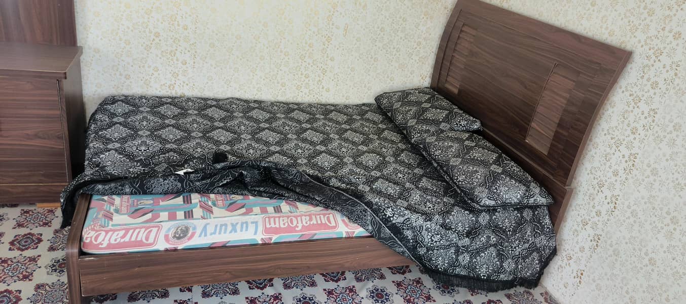 bed and dressing tabal 2