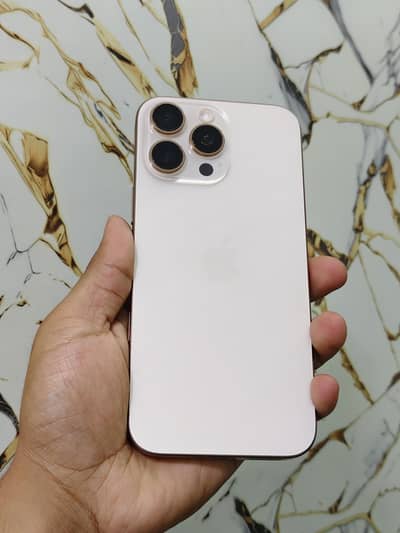  iPhone 16 Pro Max – 256GB Desert Titanium 