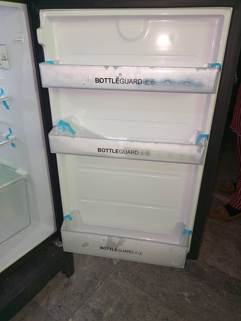 Haier HRF246 MODEL 2