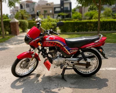 Honda 125 Deluxe Genuine Condition