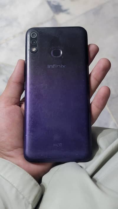 Infinix hot 8 2/32