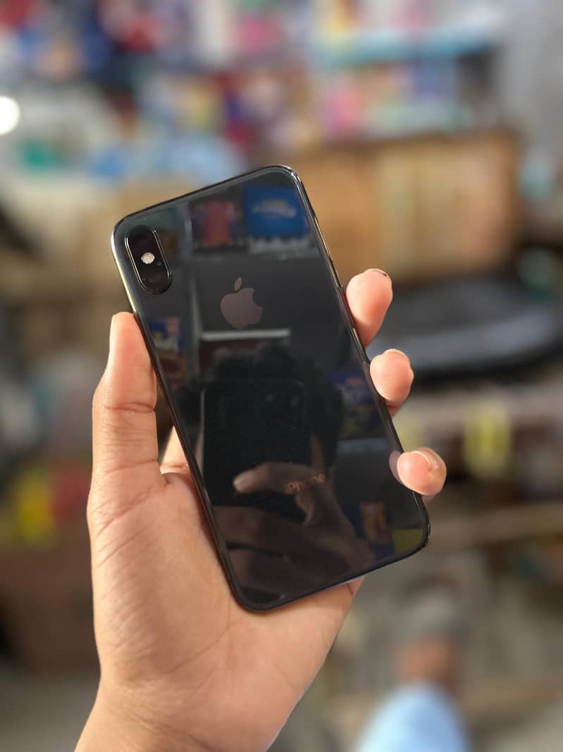 iPhone x 4