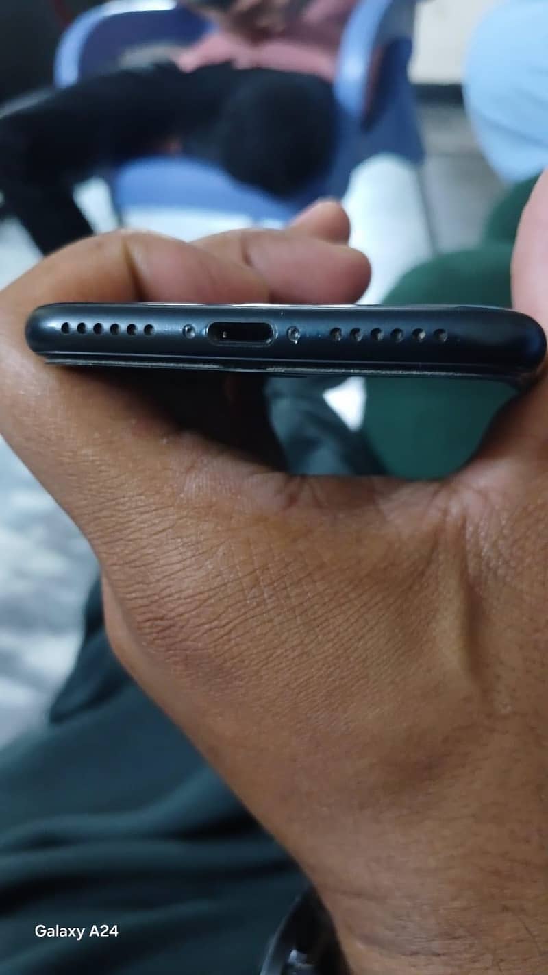 Iphone se3 4