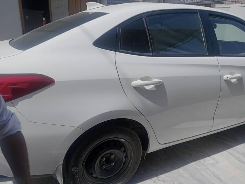 yaris 4