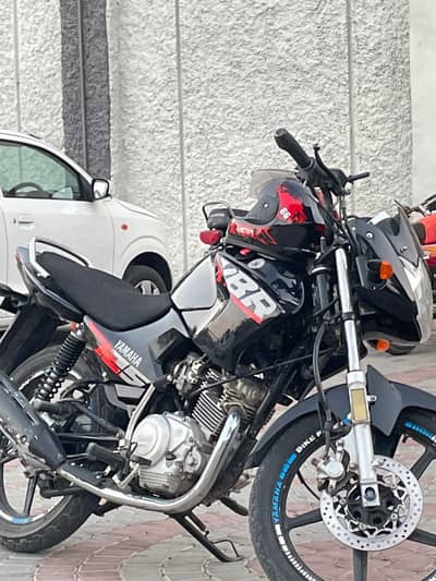 YBR 125 2018