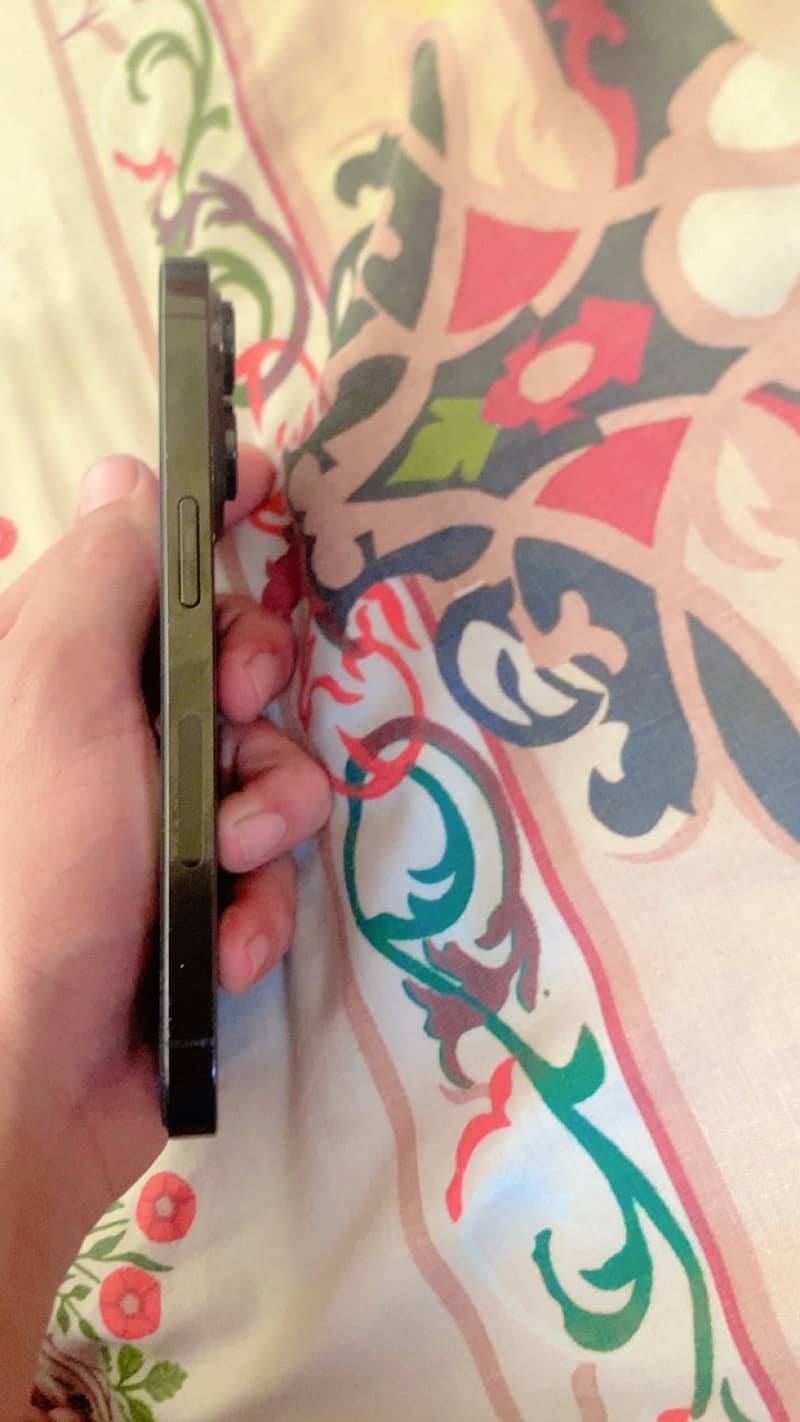 iPhone 14 pro 5