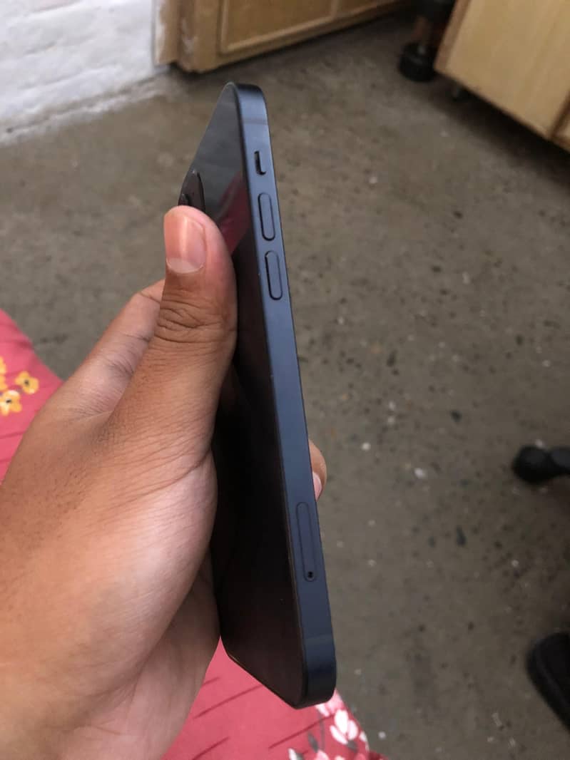 Iphone 12 3