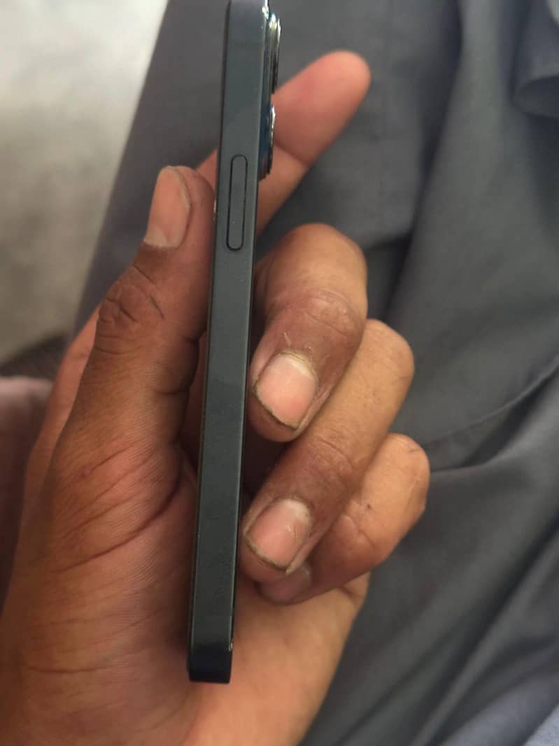 iphone 13 mini 2