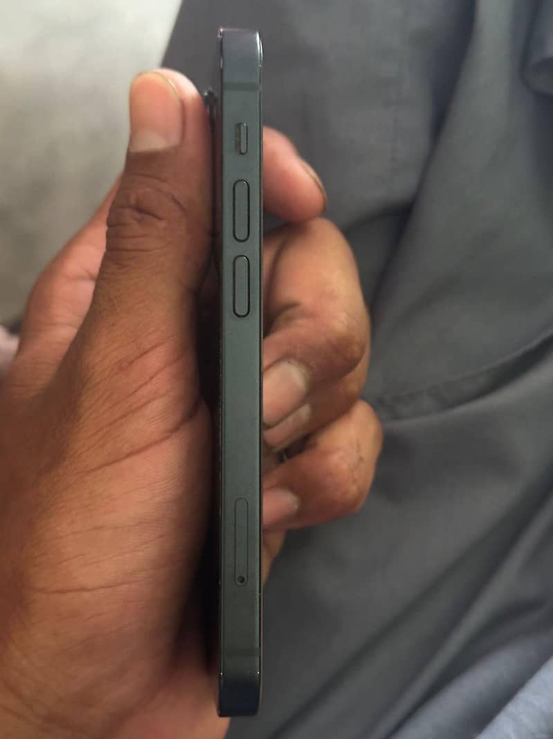 iphone 13 mini 4