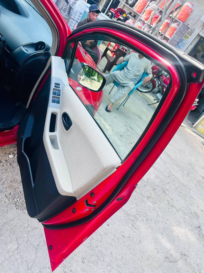 Vitz 2007 2