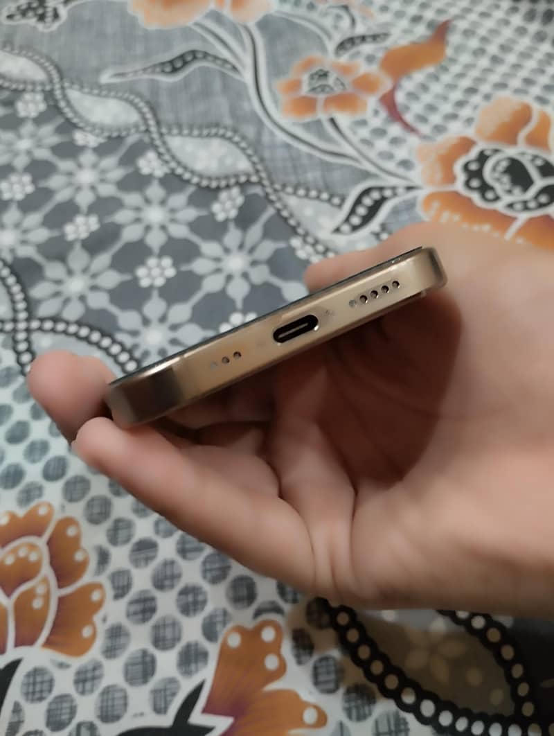 iphone 16 pro 1