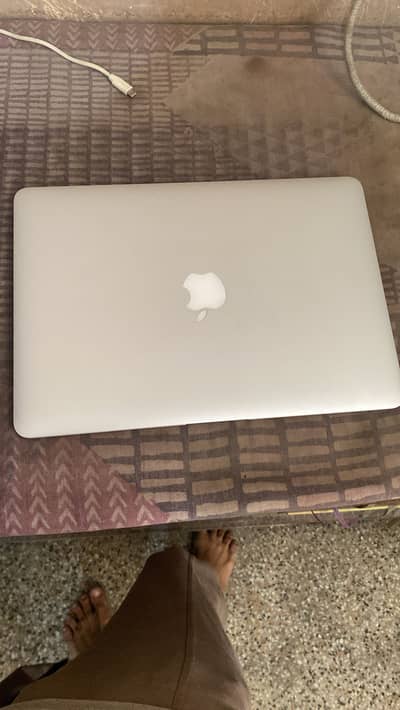 Macbook Air ( 13-inch, 2017)