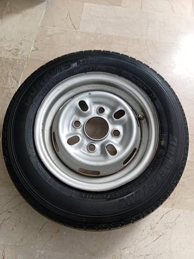 bridegestone tyre with original stepney