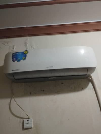 dc inverter 1.5 ton  Kenwood Ac far sale