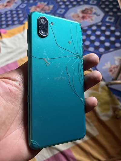 Aquos R3 LCD demage