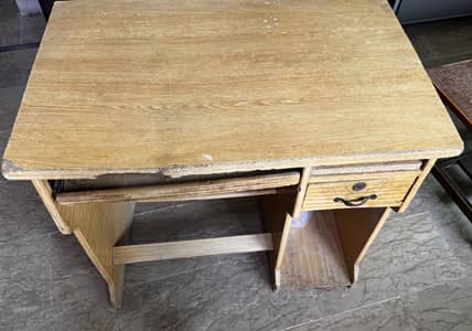 Computer Table / Computer Trolly