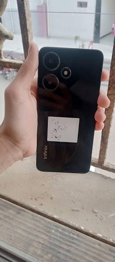 infinix hot 30i. 8/128 gb PTA APPROVED