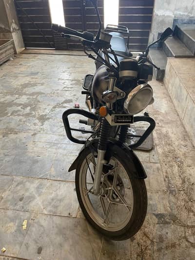 Suzuki GS 150 2021