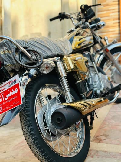 Honda 125 special addition gold open letter 2026 model