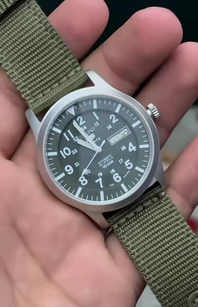 Seiko 5 sports watch for sale, not opened or repaired.