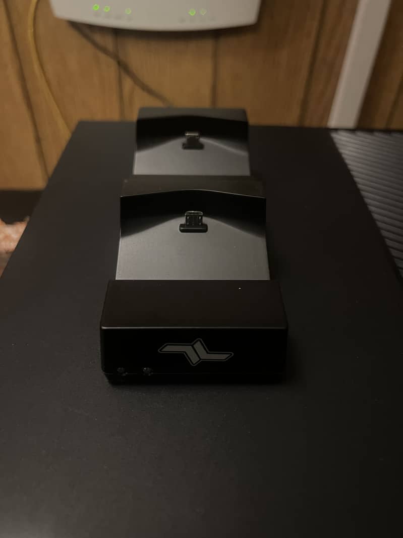 PS4 Controller Charging Dock 1