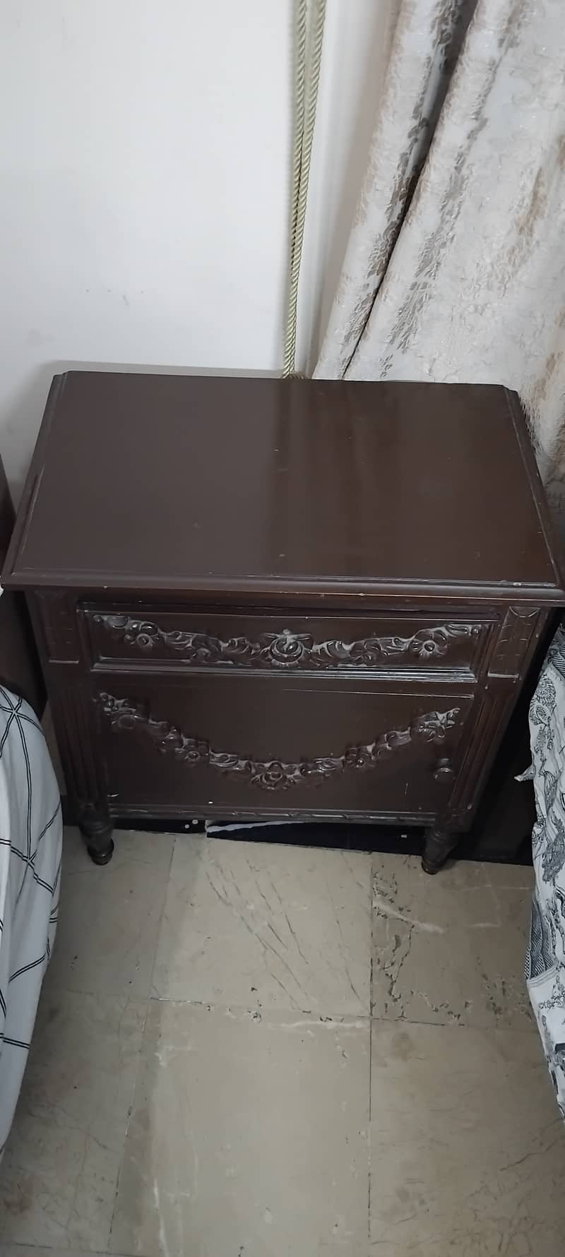 Bed side tables 4