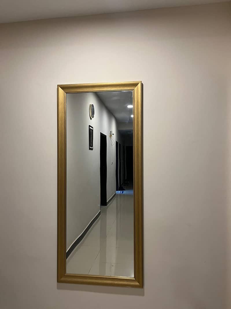Wall mirror 0