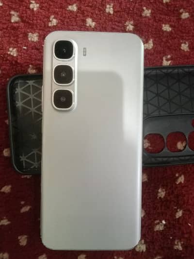 infinx hot 60 pro plus 8+8 256gb { 31-12-2026 warnti expair