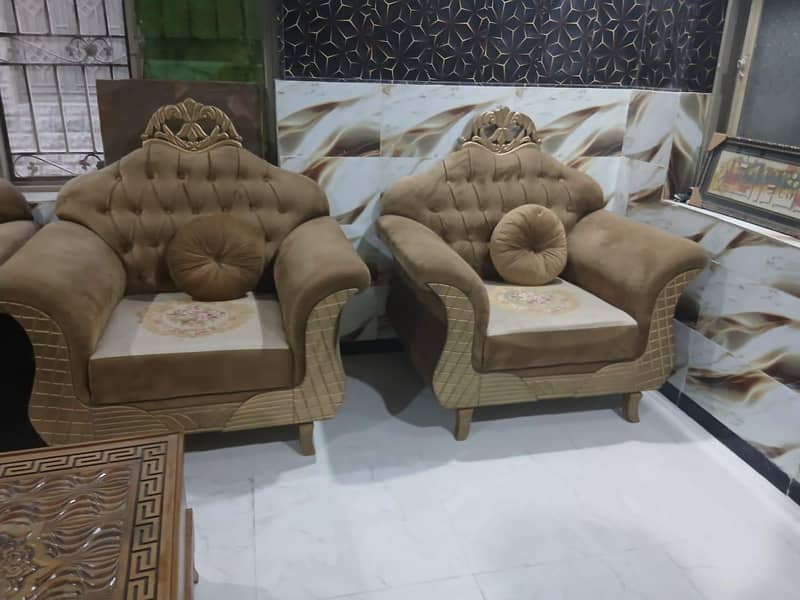 7 Seater sofa 1