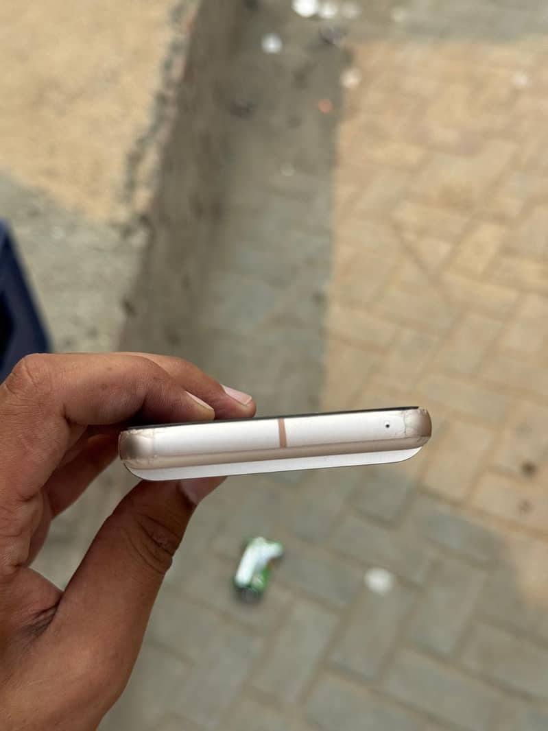 Google pixel 8 3