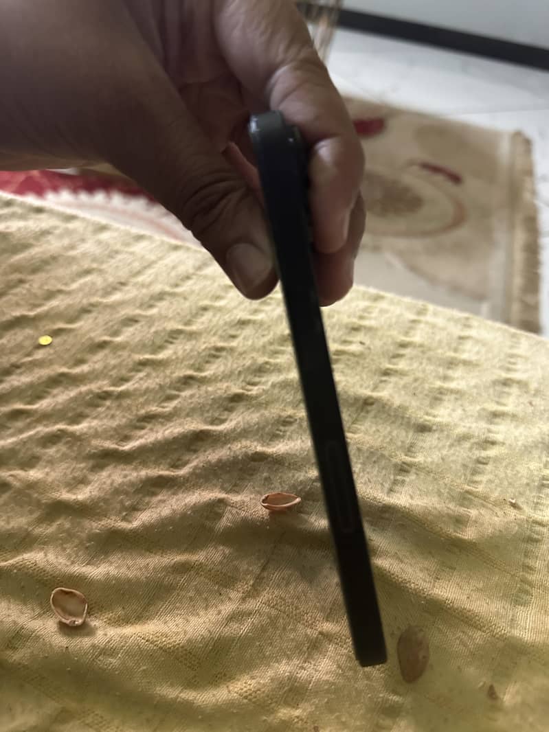 iPhone 14 14