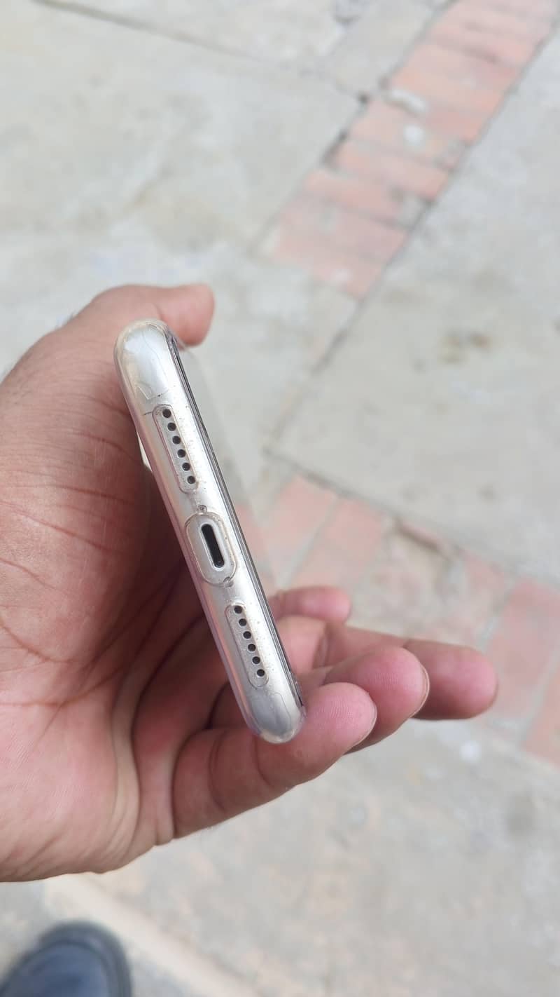 iphone 11 3