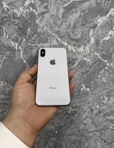 iPhone X 64gb (03080548184)