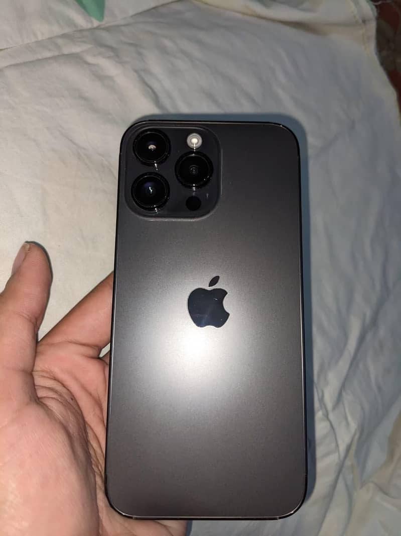 iphone 14 pro max 4